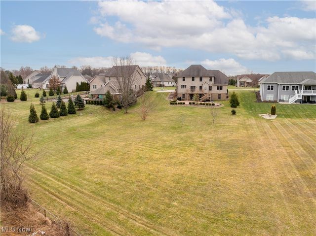 8487 Sandbridge Street NW, Massillon, OH 44646