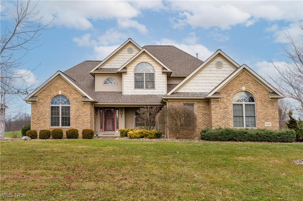 8487 Sandbridge Street NW, Massillon, OH 44646