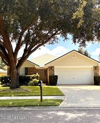2793 CROSS CREEK Drive, Green Cove Springs, FL 32043
