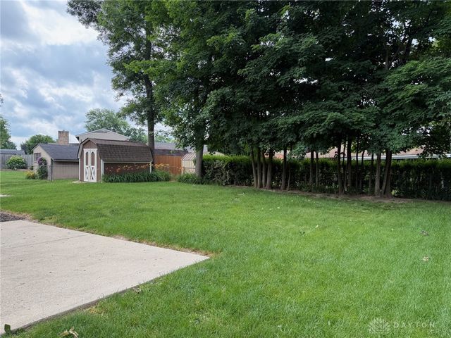 6512 Wildview Drive, Huber Heights, OH 45424
