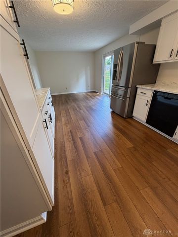 6512 Wildview Drive, Huber Heights, OH 45424