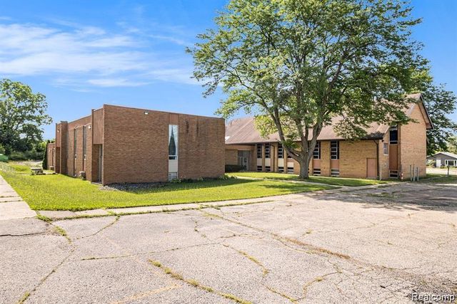 3202 FLUSHING Road, Flint, MI 48504