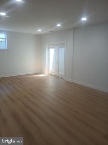 5201 CAROLYNS WAY, Linden, VA 22642