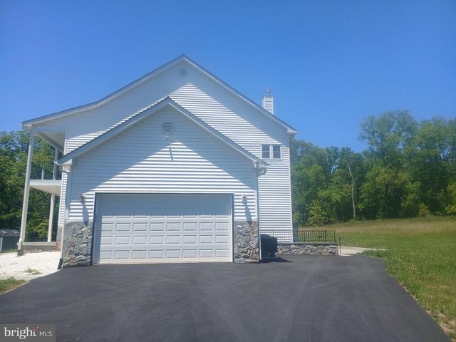 5201 CAROLYNS WAY, Linden, VA 22642