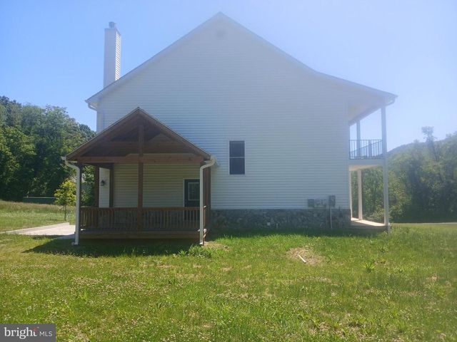 5201 CAROLYNS WAY, Linden, VA 22642