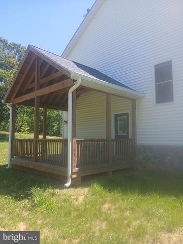 5201 CAROLYNS WAY, Linden, VA 22642