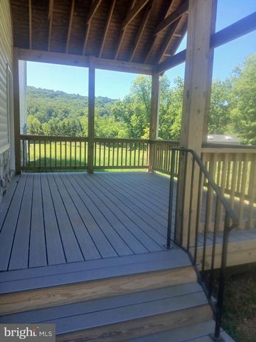 5201 CAROLYNS WAY, Linden, VA 22642