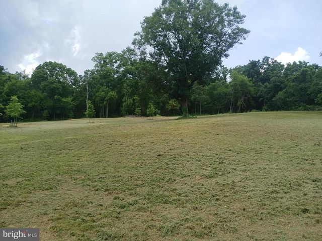 5201 CAROLYNS WAY, Linden, VA 22642