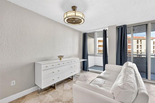 470 3RD STREET S 318, St Petersburg, FL 33701