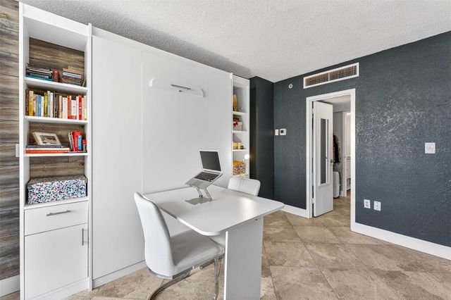 470 3RD STREET S 318, St Petersburg, FL 33701