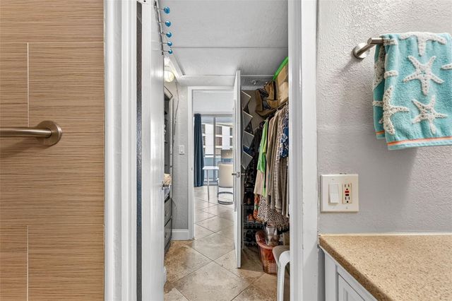 470 3RD STREET S 318, St Petersburg, FL 33701