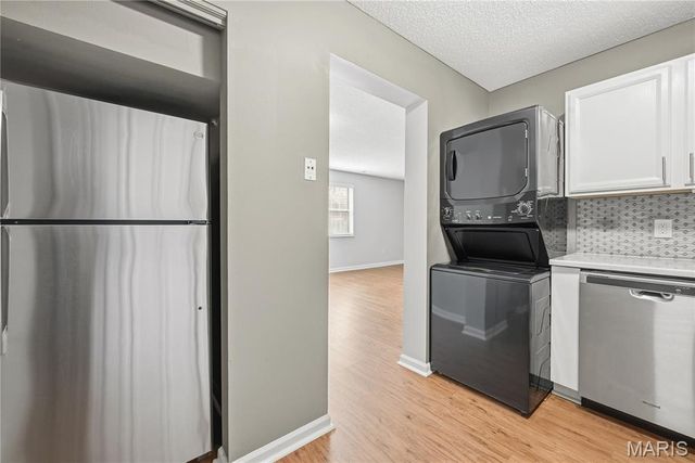 9169 N Swan Circle, Brentwood, MO 63144