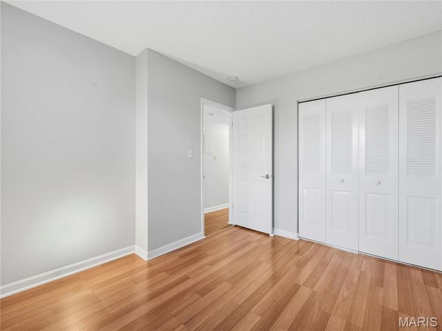 9169 N Swan Circle, Brentwood, MO 63144