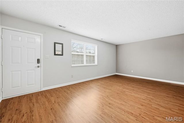 9169 N Swan Circle, Brentwood, MO 63144