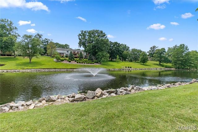 9169 N Swan Circle, Brentwood, MO 63144