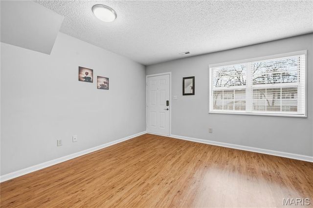 9169 N Swan Circle, Brentwood, MO 63144