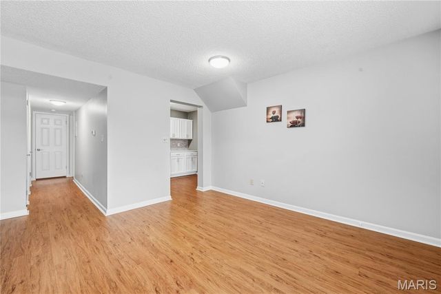 9169 N Swan Circle, Brentwood, MO 63144