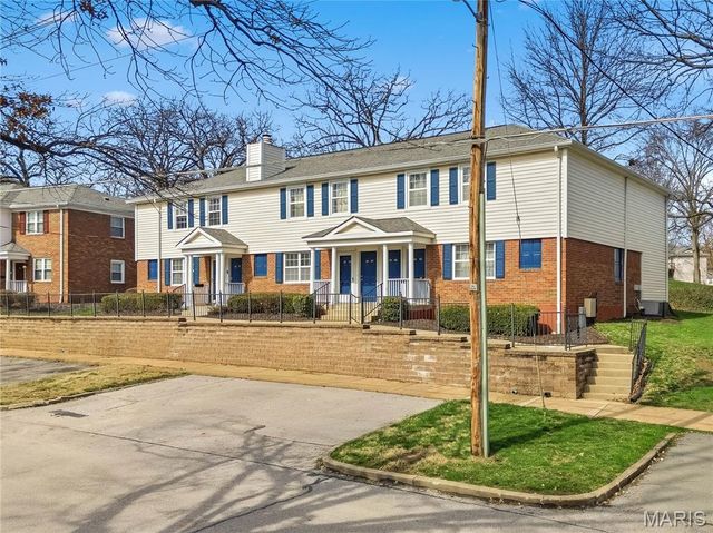 9169 N Swan Circle, Brentwood, MO 63144