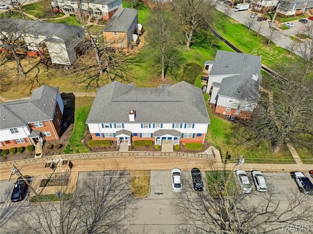 9169 N Swan Circle, Brentwood, MO 63144