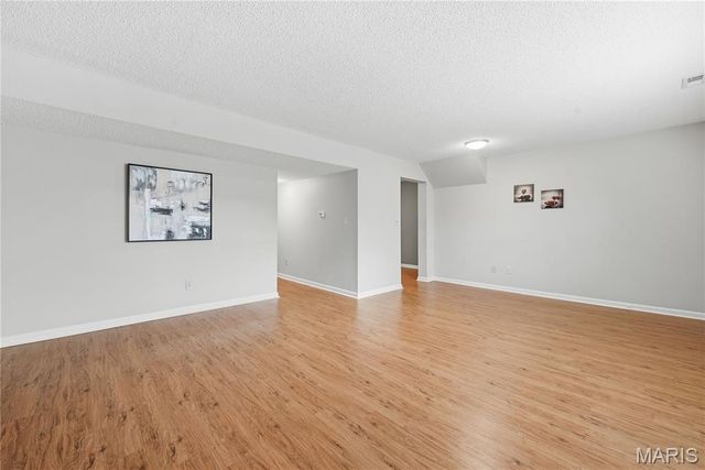 9169 N Swan Circle, Brentwood, MO 63144