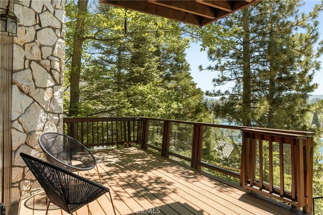 27668 W Shore, Lake Arrowhead, CA 92352