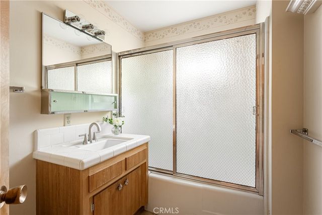 27668 W Shore, Lake Arrowhead, CA 92352