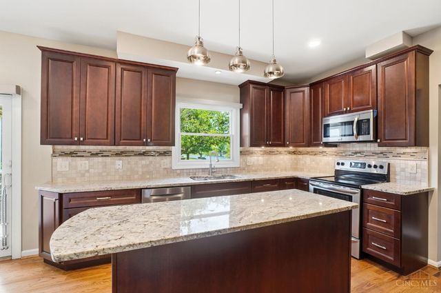 6488 Ships Cove, Miami Twp, OH 45140