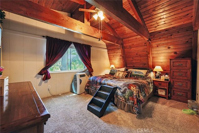 463 Delle Drive, Crestline, CA 92325