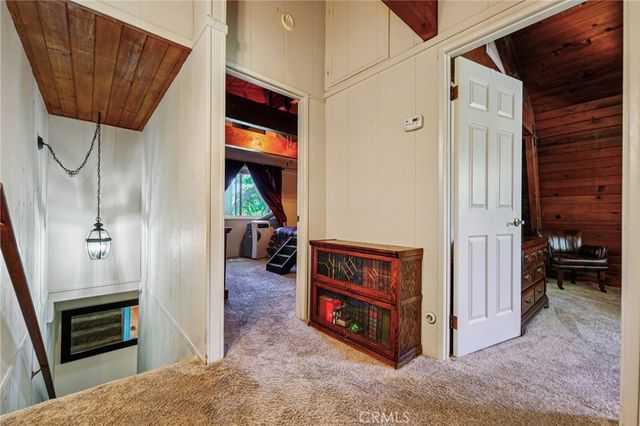 463 Delle Drive, Crestline, CA 92325
