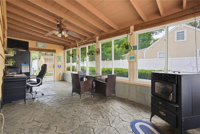 25 Hunter Drive, Cumberland, RI 02864