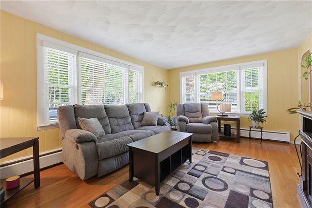 25 Hunter Drive, Cumberland, RI 02864