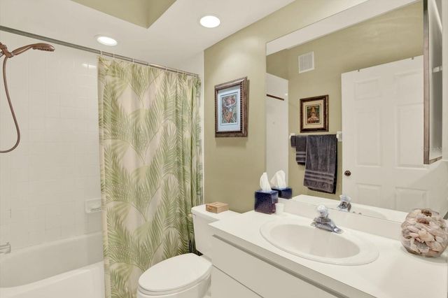 14880 SHIPWATCH TRACE 1912, Largo, FL 33774