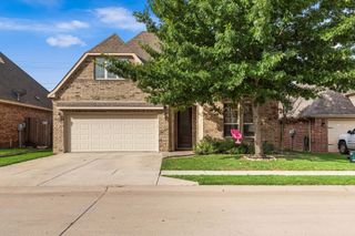 312 Spring Run Drive, Decatur, TX 76234