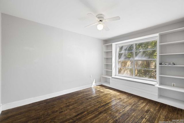 512 Ruth St, Kerrville, TX 78028