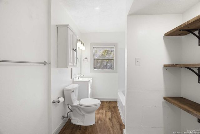 512 Ruth St, Kerrville, TX 78028