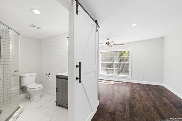 512 Ruth St, Kerrville, TX 78028