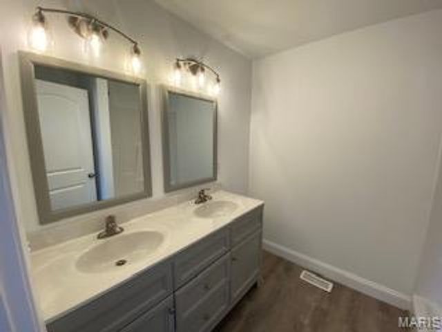 916 Brianna Court, Jerseyville, IL 62052