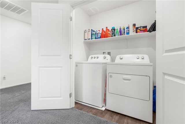 1128 Scarlet Sparrow Street, Henderson, NV 89011