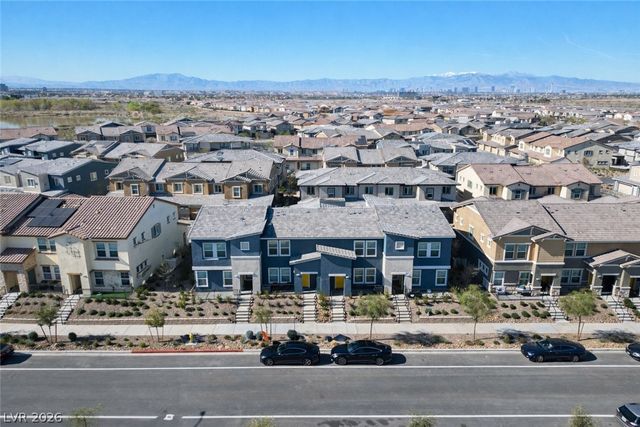 1128 Scarlet Sparrow Street, Henderson, NV 89011