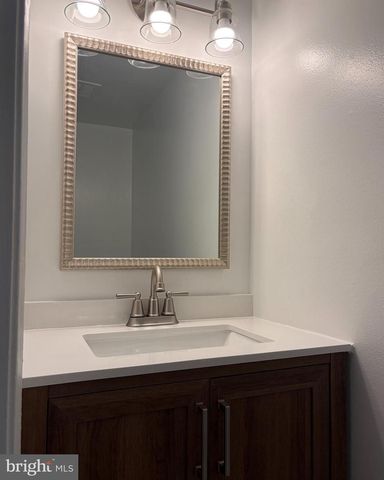 9586 COVINGTON PL, Manassas, VA 20109