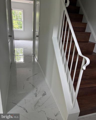 9586 COVINGTON PL, Manassas, VA 20109