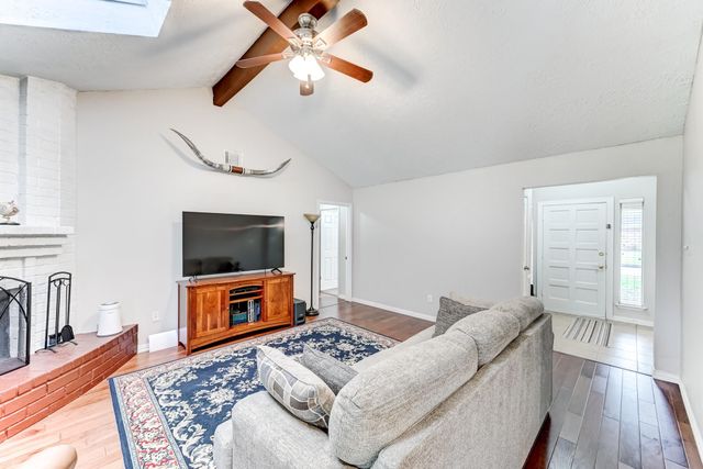 2507 Whispering Springs Drive, Spring, TX 77373