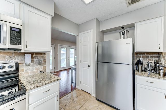 2507 Whispering Springs Drive, Spring, TX 77373