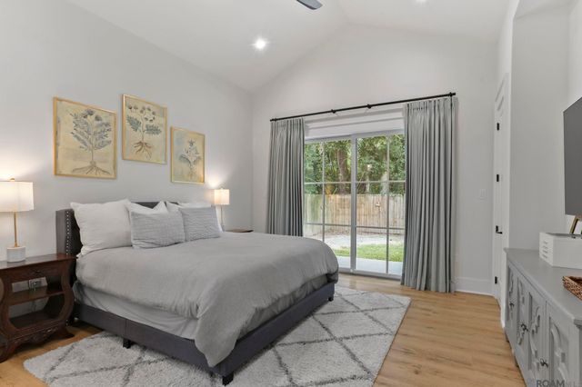 5535 Houston Dr, Baton Rouge, LA 70809