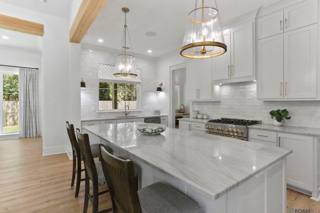 5535 Houston Dr, Baton Rouge, LA 70809