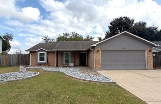 418 Land Grant Drive, Richmond, TX 77406