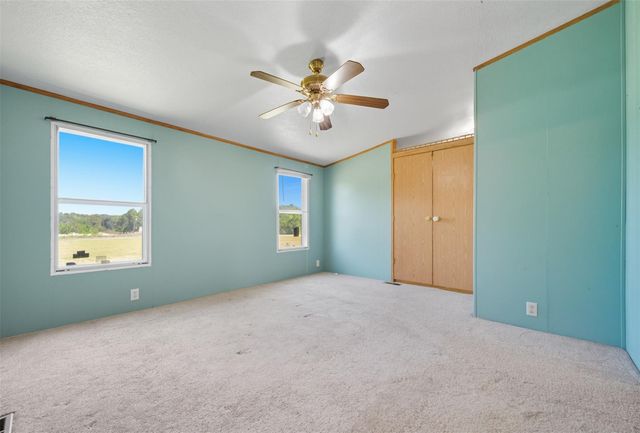 128 Hill Top Lane, Huntsville, TX 77320