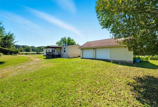 128 Hill Top Lane, Huntsville, TX 77320