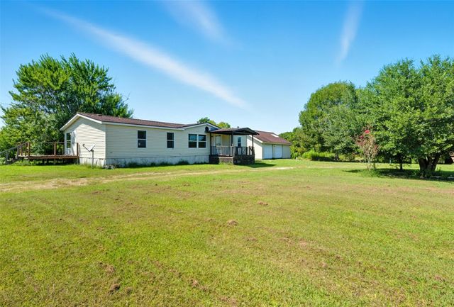 128 Hill Top Lane, Huntsville, TX 77320