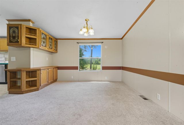 128 Hill Top Lane, Huntsville, TX 77320